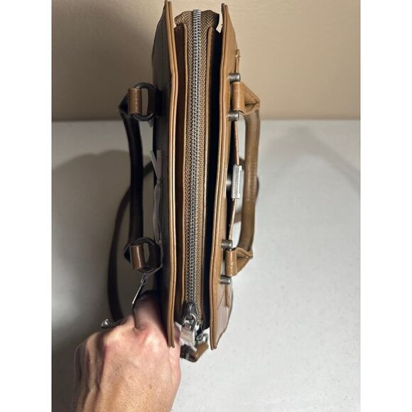 NWT La Terre Fashion Tan Vegan Leather Convertible Crossbody Satchel Purse Bag - Picture 6 of 16